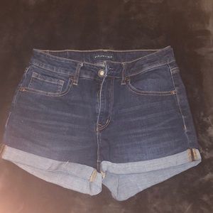 High wasted shorts